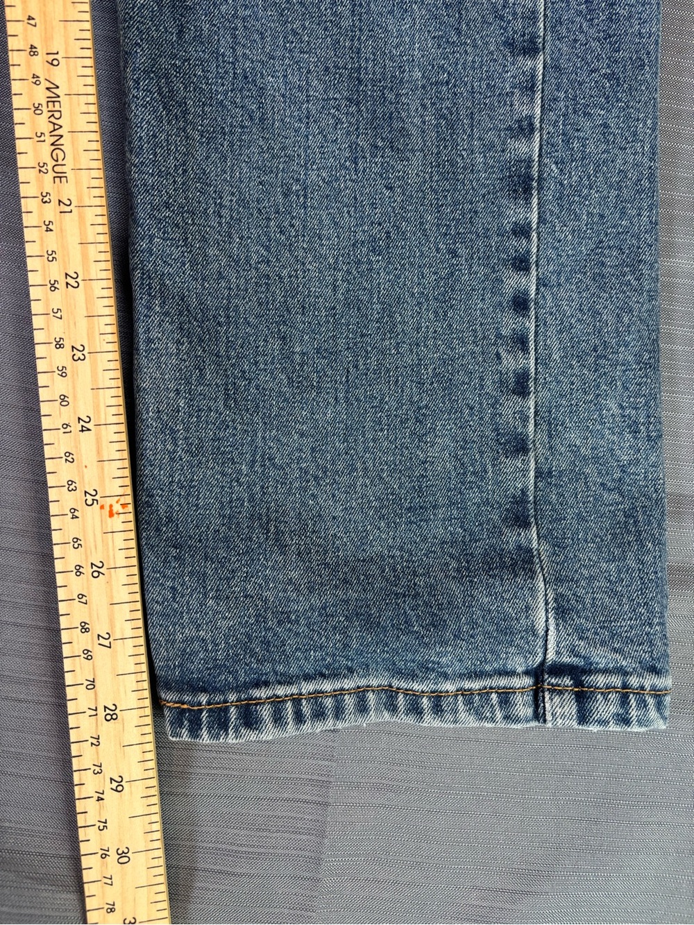 Levi’s 505 Jeans Men’s 34x30 Straight Leg Light Wash Distressed Denim - Picture 11 of 11